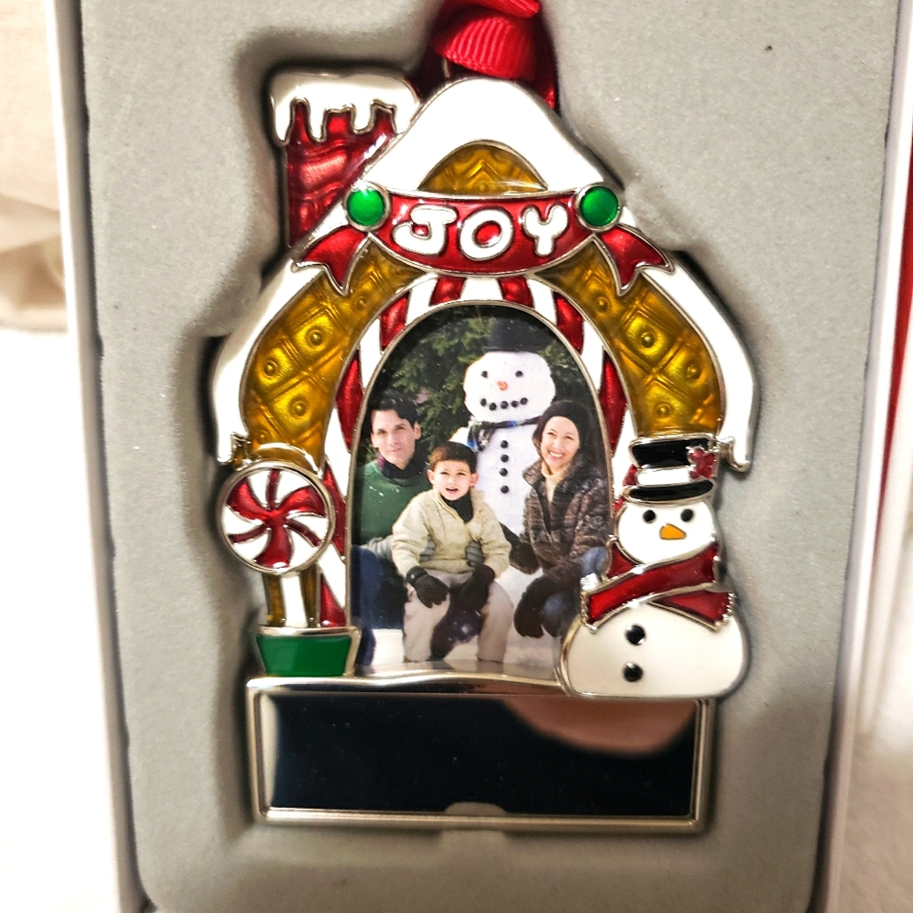 Gingerbread house ornament